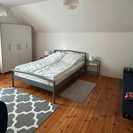 Large And Comfortable With A Garden *